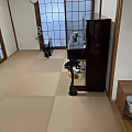 ピアノの有るお部屋に琉球畳。